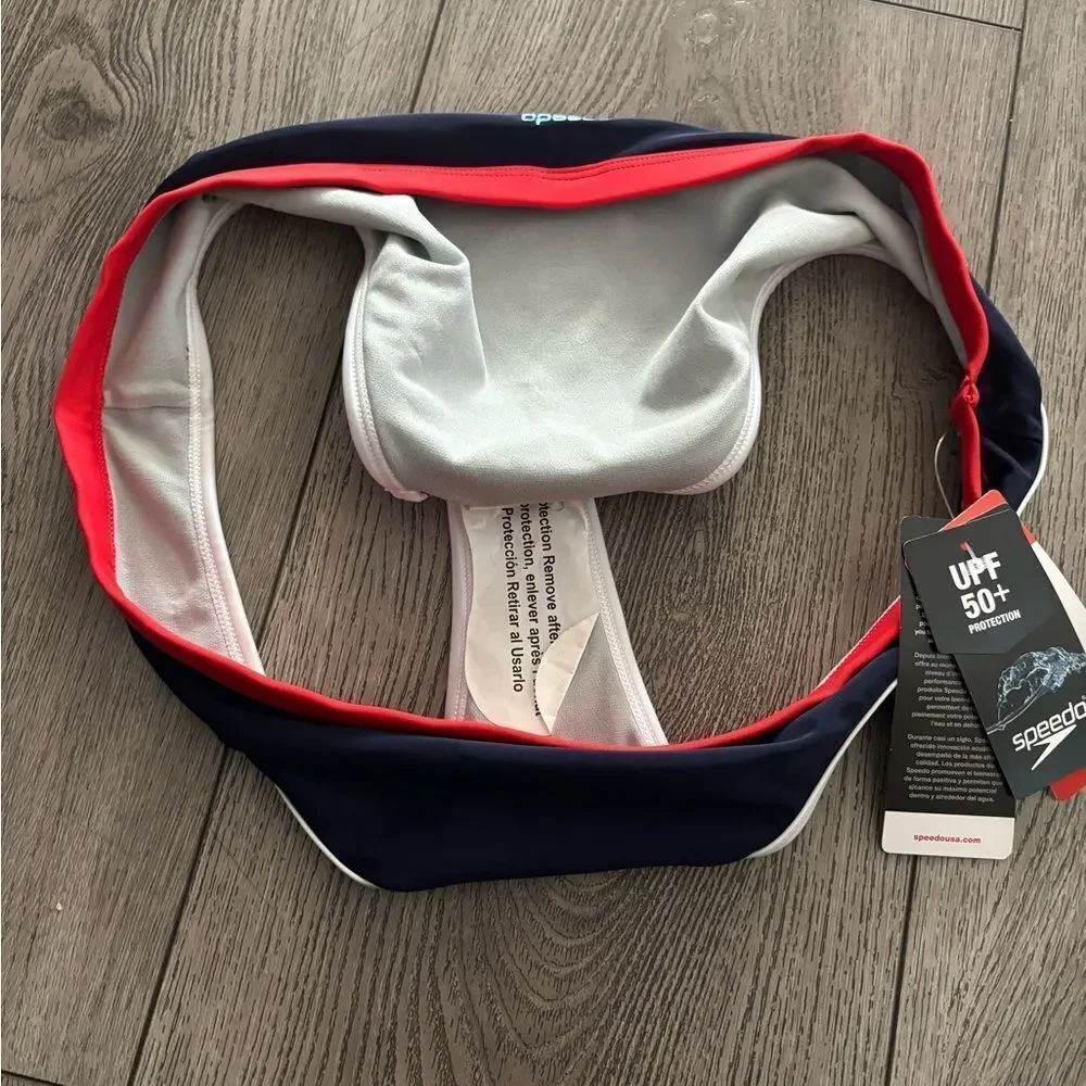 Speedo woman’s bikini bottoms